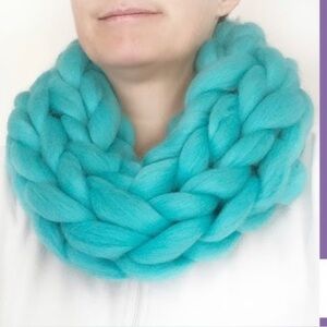 Chunky Knit Turquoise Scarf OS